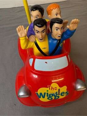 The Wiggles Car Toy with the Show Figures